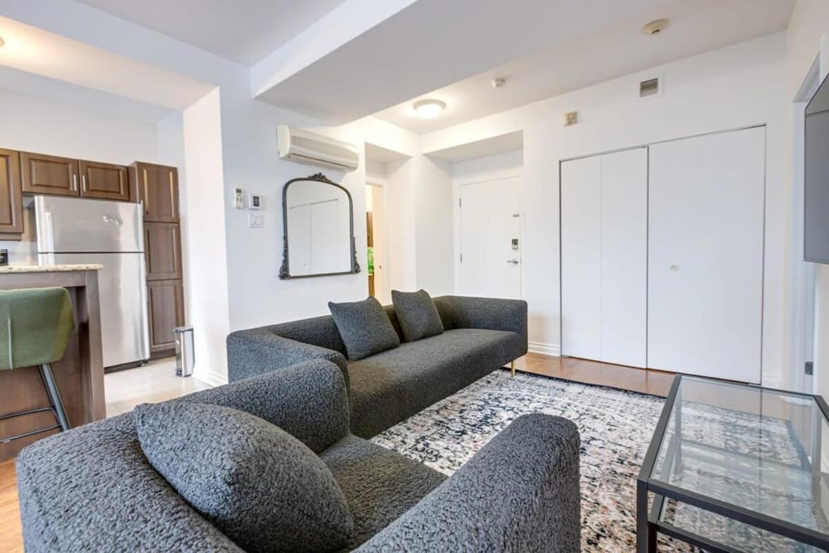 モントリオールM11 Gorgeous Bright Corner 2Br In Heart Of Mtlアパートメント エクステリア 写真